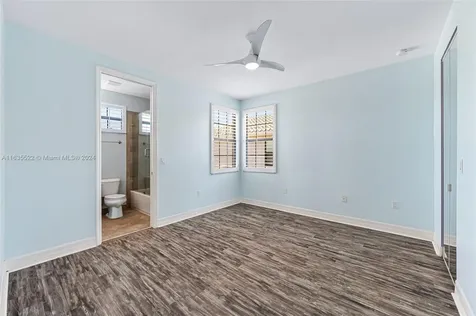 3086 Hudson Terrace Naples FL 34119