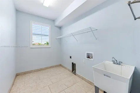 3086 Hudson Terrace Naples FL 34119
