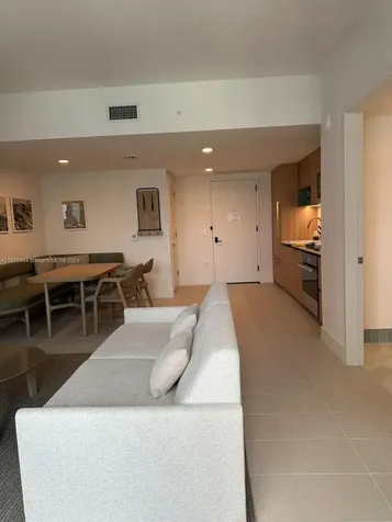 159 NE 6 Th Street Miami FL 33132