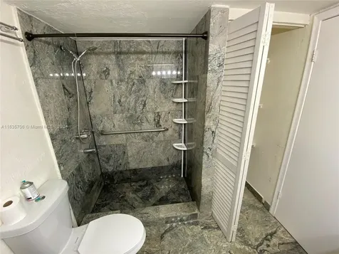 4525 W 20 Avenue Hialeah FL 33012