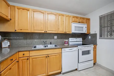 4525 W 20 Avenue Hialeah FL 33012