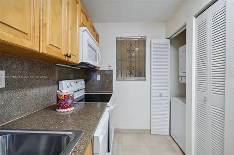 4525 W 20 Avenue Hialeah FL 33012