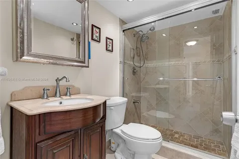 5555 Collins Avenue Miami Beach FL 33140