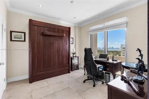 5555 Collins Avenue Miami Beach FL 33140
