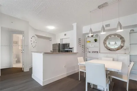 17150 N Bay Road Sunny Isles Beach FL 33160