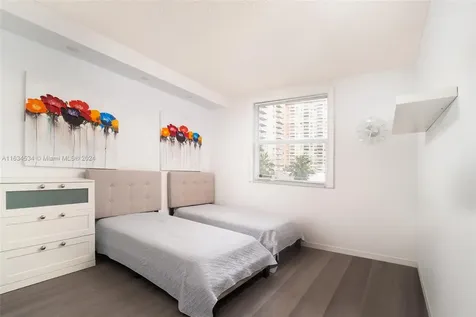 17150 N Bay Road Sunny Isles Beach FL 33160