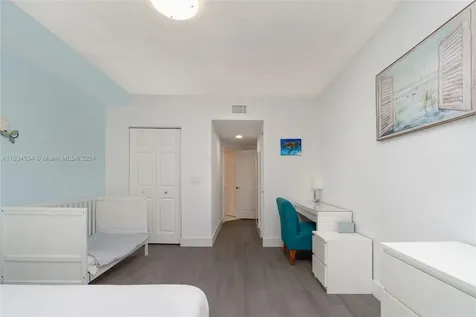 17150 N Bay Road Sunny Isles Beach FL 33160