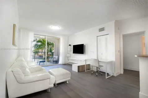 17150 N Bay Road Sunny Isles Beach FL 33160