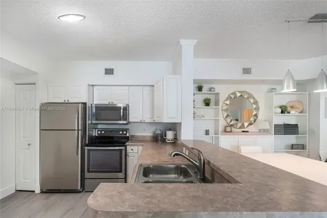 17150 N Bay Road Sunny Isles Beach FL 33160
