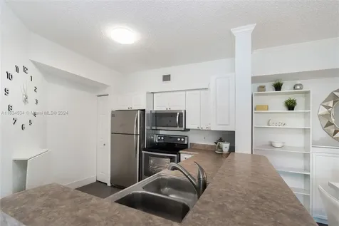 17150 N Bay Road Sunny Isles Beach FL 33160