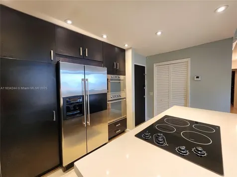 3505 S Ocean Drive Hollywood FL 33019