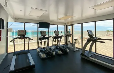 3505 S Ocean Drive Hollywood FL 33019
