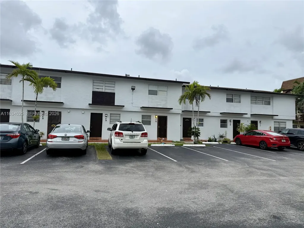20 SW 108th Avenue Sweetwater FL 33174