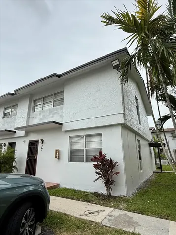 20 SW 108th Avenue Sweetwater FL 33174