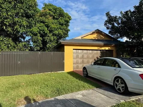 15647 SW 113th Place Miami FL 33157
