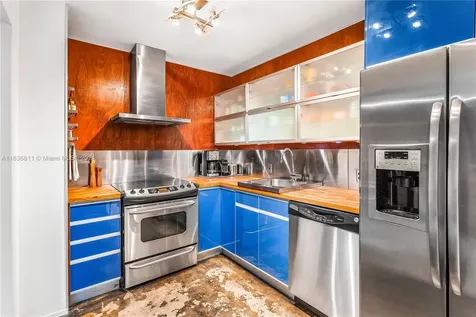 20100 W Country Club Drive Aventura FL 33180
