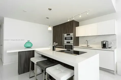851 NE 1st Avenue Miami FL 33132