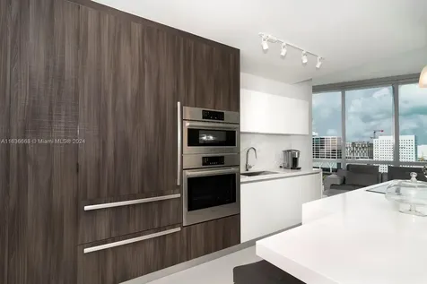 851 NE 1st Avenue Miami FL 33132