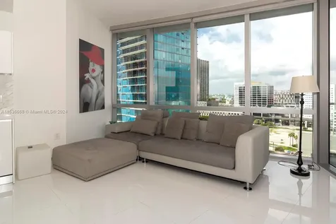 851 NE 1st Avenue Miami FL 33132
