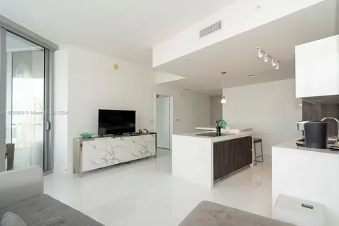 851 NE 1st Avenue Miami FL 33132