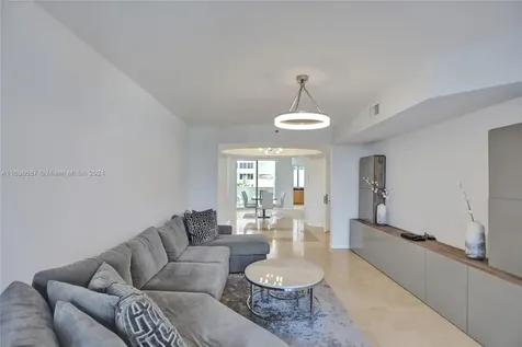 19111 Collins Avenue Sunny Isles Beach FL 33160