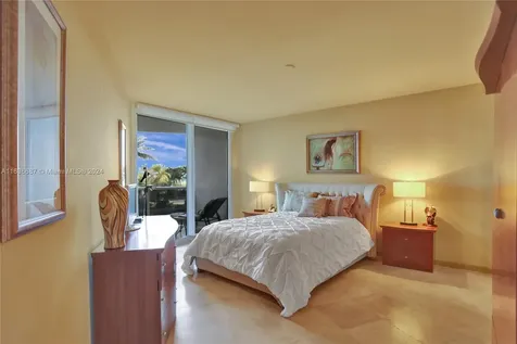 19111 Collins Avenue Sunny Isles Beach FL 33160