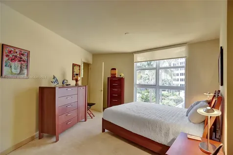19111 Collins Avenue Sunny Isles Beach FL 33160