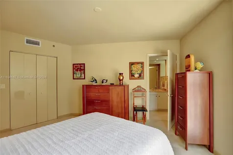 19111 Collins Avenue Sunny Isles Beach FL 33160