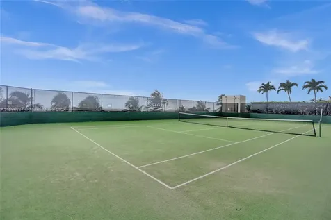 19111 Collins Avenue Sunny Isles Beach FL 33160