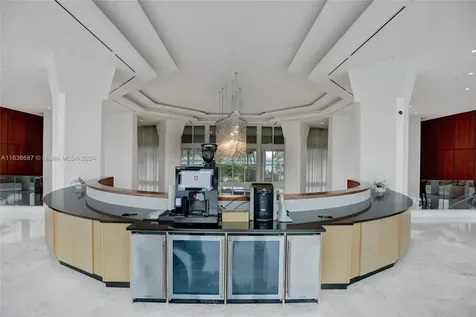 19111 Collins Avenue Sunny Isles Beach FL 33160