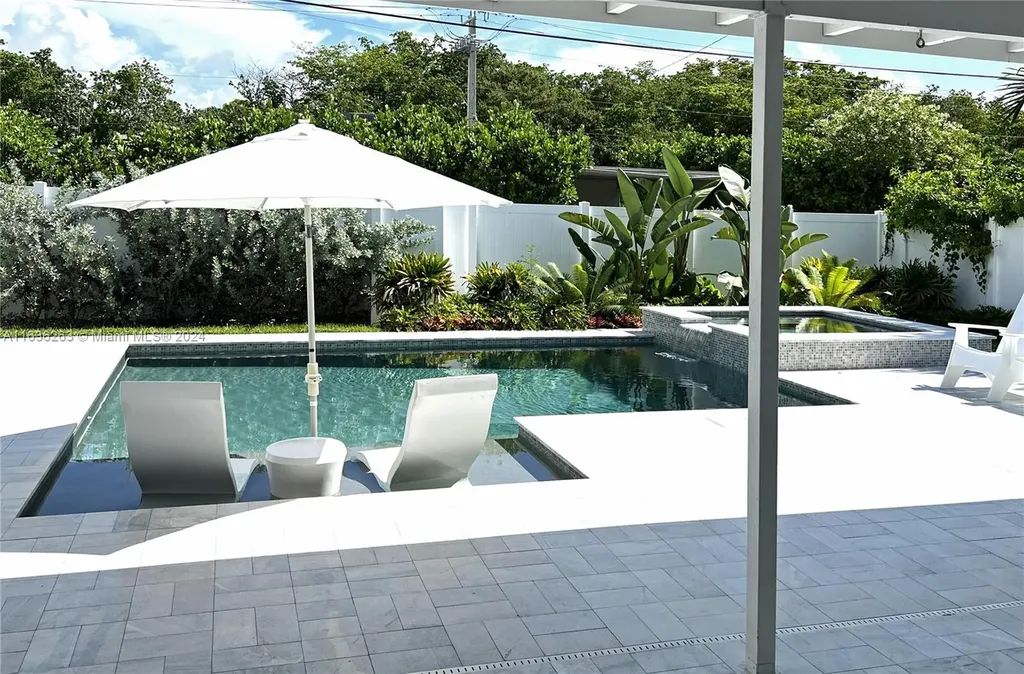 1321 Garfield Street Hollywood FL 33019