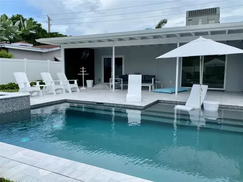 1321 Garfield Street Hollywood FL 33019