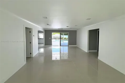 1321 Garfield Street Hollywood FL 33019