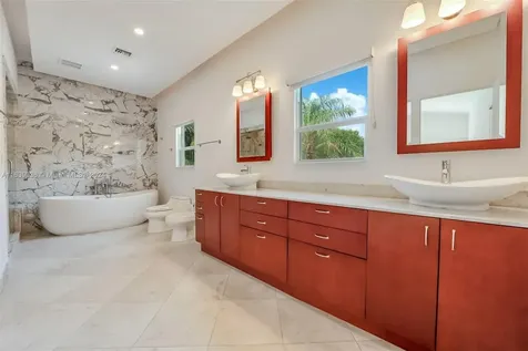 2705 Hilola Street Miami FL 33133