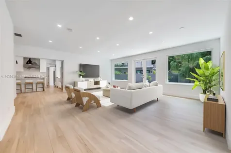 2705 Hilola Street Miami FL 33133