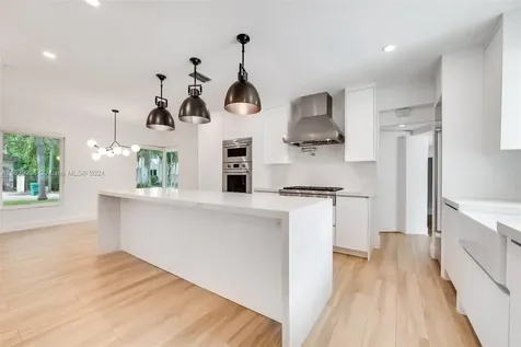 2705 Hilola Street Miami FL 33133