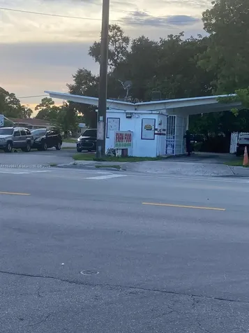 891 SW 27th Avenue Fort Lauderdale FL 33312