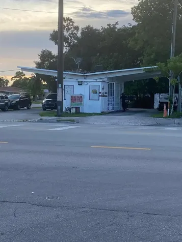 891 SW 27th Avenue Fort Lauderdale FL 33312