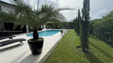 7931 NW 169th Terrace Miami Lakes FL 33016