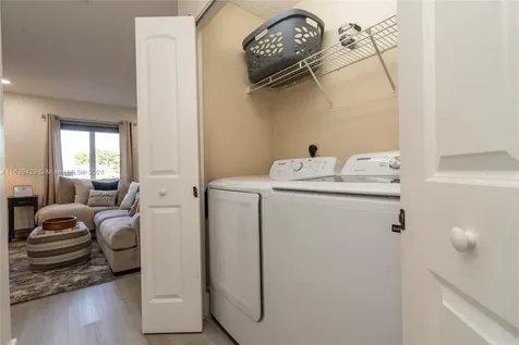 18606 SW 100th Avenue Cutler Bay FL 33157