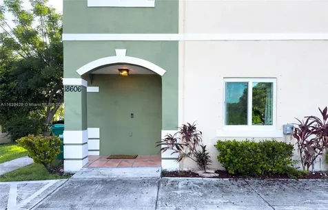 18606 SW 100th Avenue Cutler Bay FL 33157