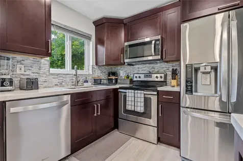 18606 SW 100th Avenue Cutler Bay FL 33157