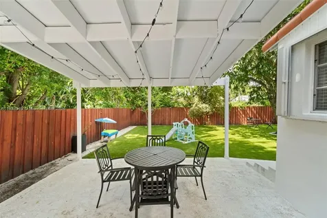 3671 SW 19th Street Miami FL 33145