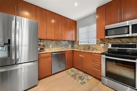 3671 SW 19th Street Miami FL 33145