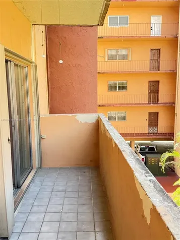 440 E 23rd Street Hialeah FL 33013