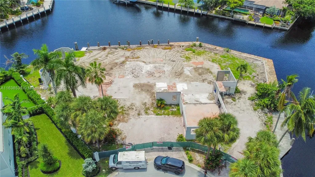 30 Compass Point Fort Lauderdale FL 33308