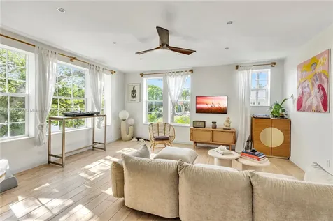 1559 Michigan Avenue Miami Beach FL 33139