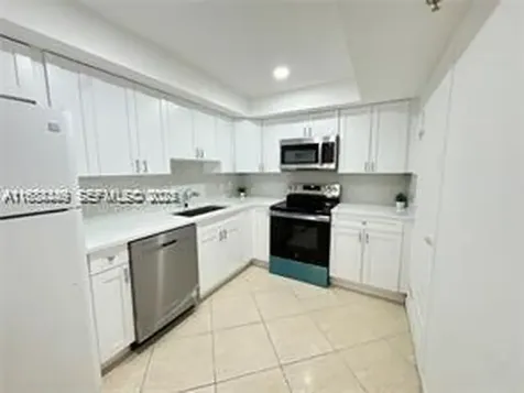 400 Kings Point Drive Sunny Isles Beach FL 33160