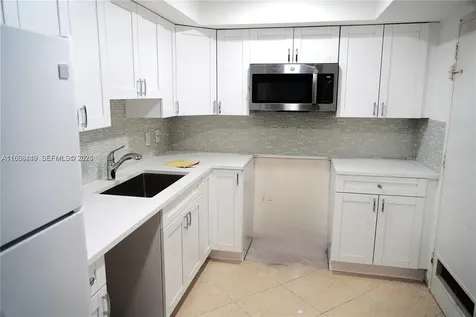 400 Kings Point Drive Sunny Isles Beach FL 33160