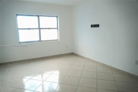 400 Kings Point Drive Sunny Isles Beach FL 33160